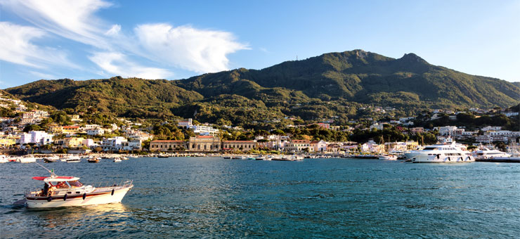 Das Reiseziel Ischia - Blick auf Casamicciola
