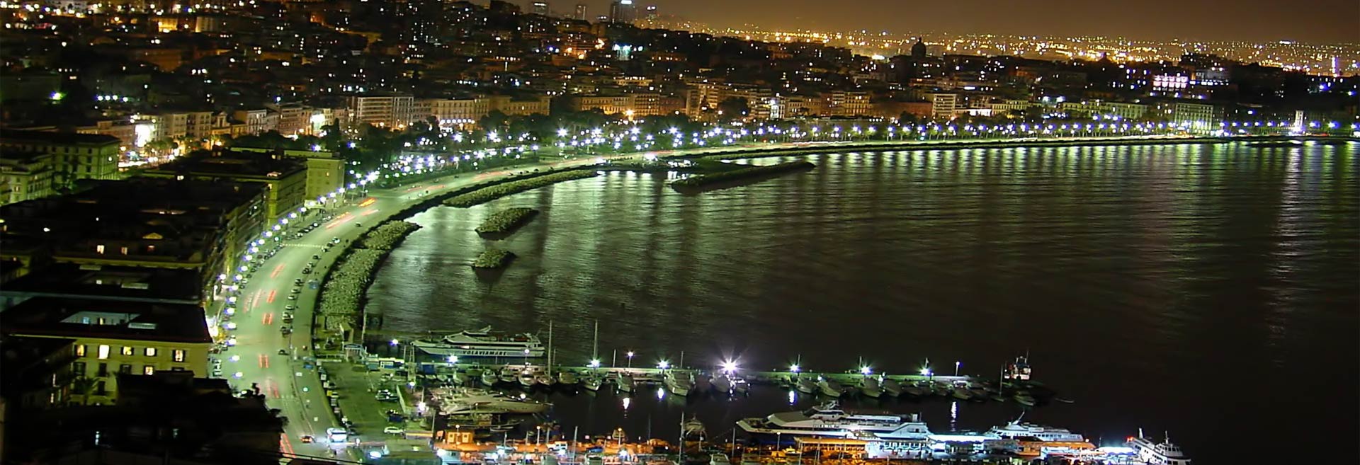 Neapel bei Nacht